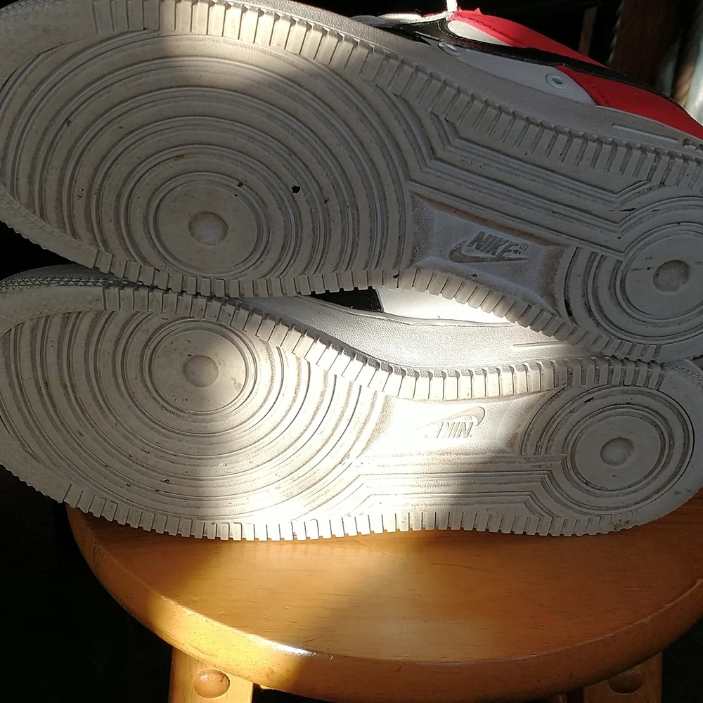 NIKE SNEAKERS - Picture 7 of 7